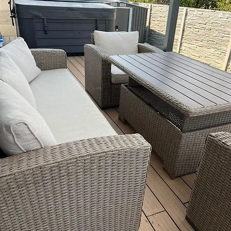 Сasa de vacaciones Moderny Stylovy Domcek S Virivkou-jacuzzi