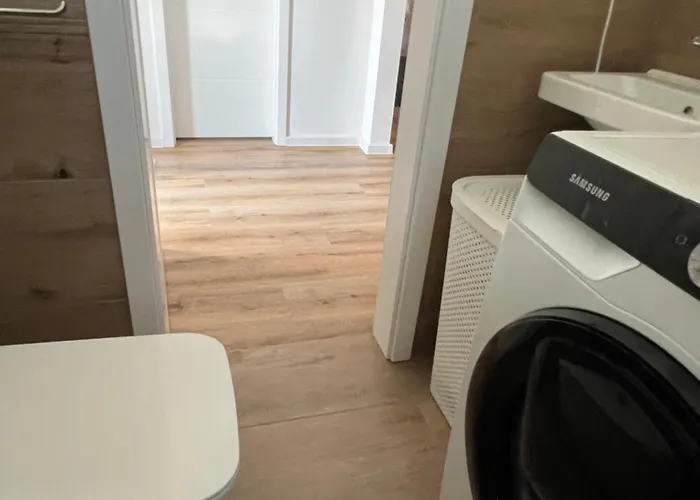 Moderny Stylovy Domcek S Virivkou-jacuzzi Prievidza